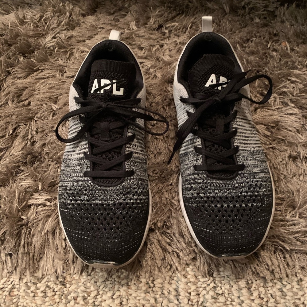 APL SHOES